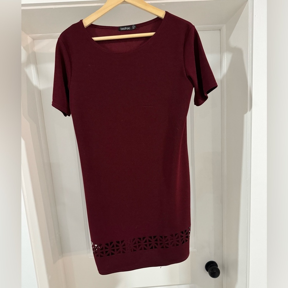 SOLD Boohoo Maroon Cut Out Dress Size 8 - Picture 2 of 3